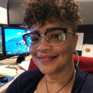 Meet your Posher, Valerie